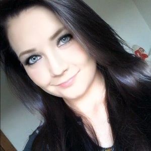 Meet your Posher, Gabriela